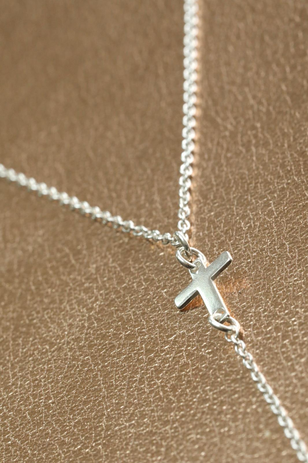 Collier croix