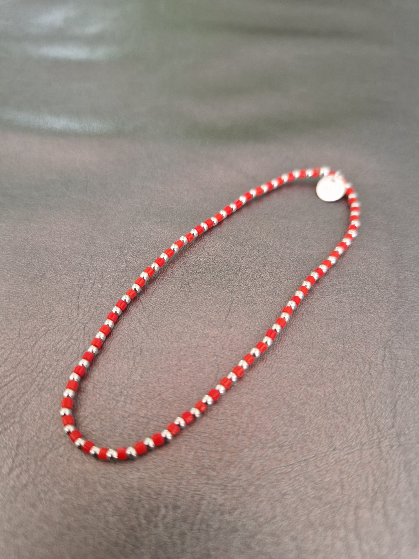 Le bracelet 1,8 argent et perles Miyuki