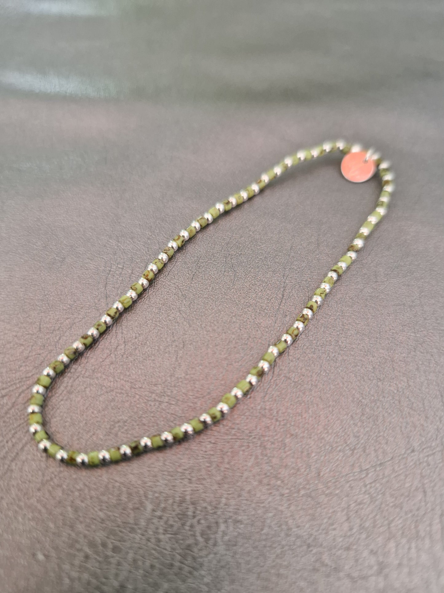 Le bracelet 1,8 argent et perles Miyuki