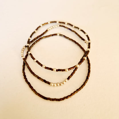 Ensemble de quatre bracelets argent et perles Miyuki avec breloque étoile ou plume