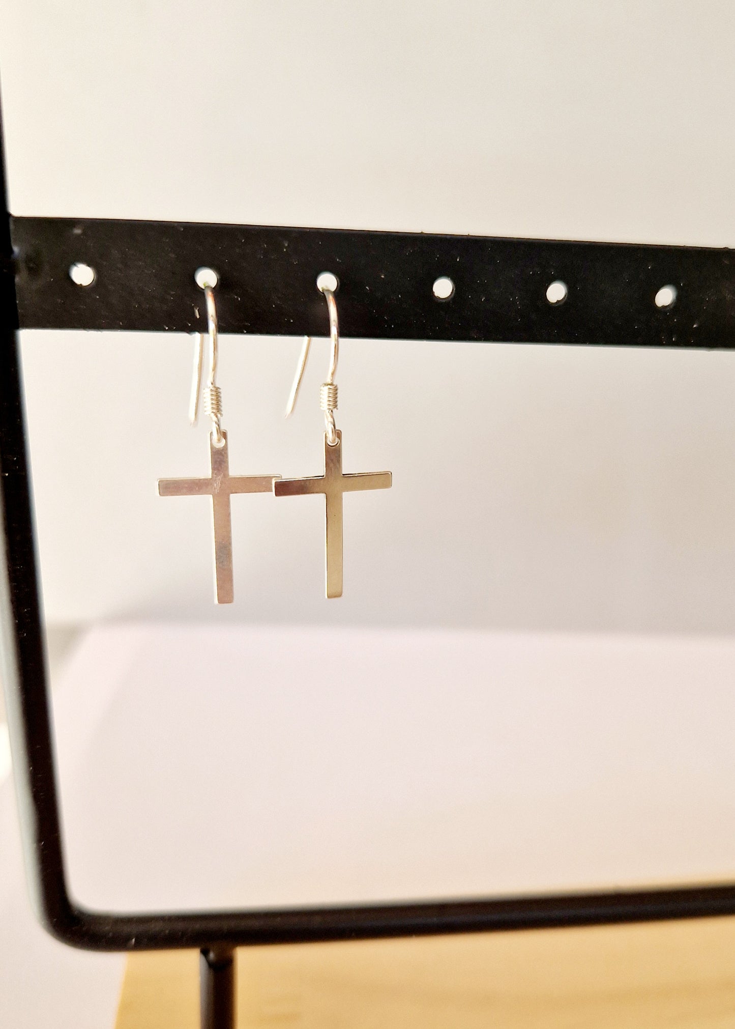 Boucles d'oreilles pendants croix