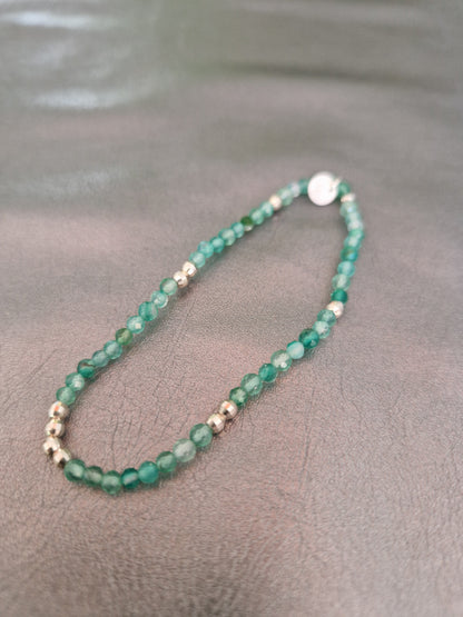 Les bracelets pierres semi précieuses et perles facetées