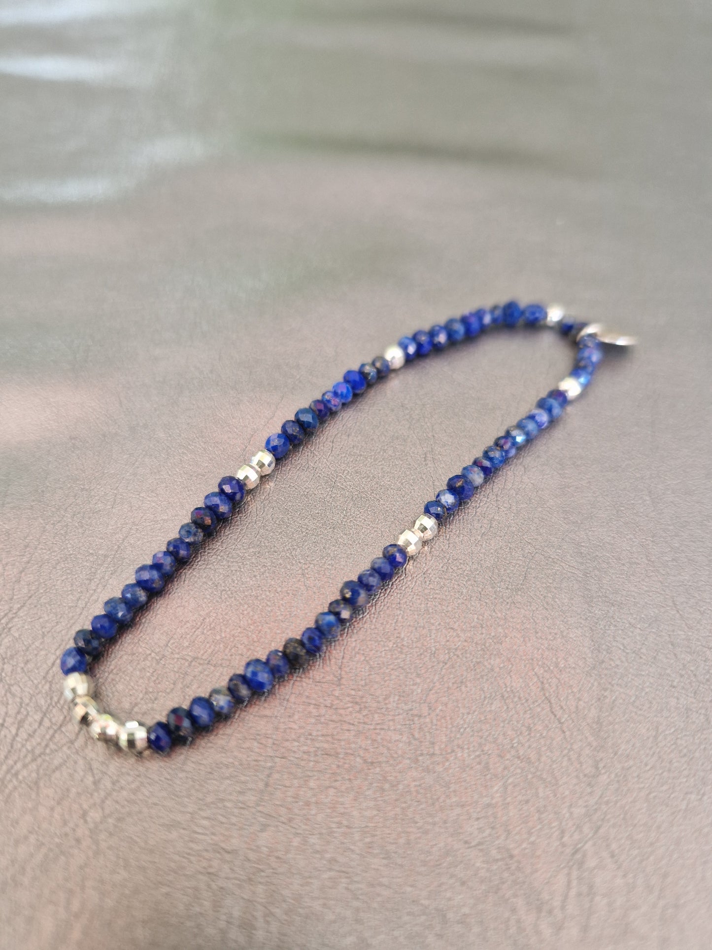 Les bracelets pierres semi précieuses et perles facetées