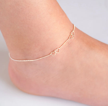 Bracelet de cheville cœurs