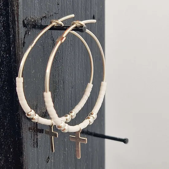 Boucles d'oreilles en argent et croix
