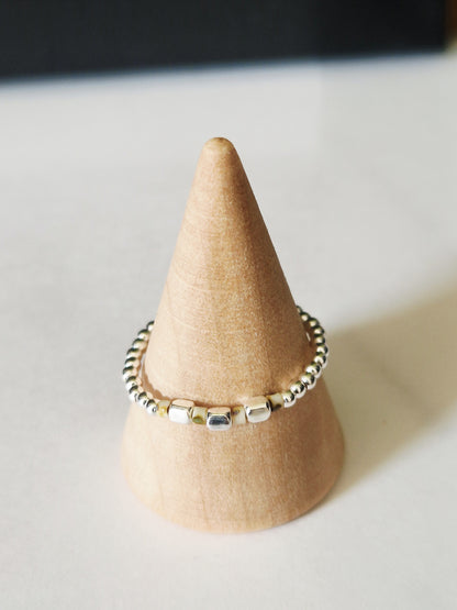 La bague cube argent