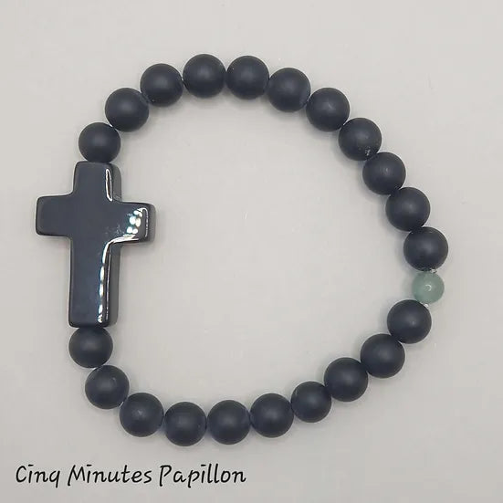 Bracelet en onyx noir et croix en onyx