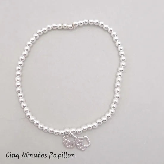 Bracelet en perles argent et breloque patte